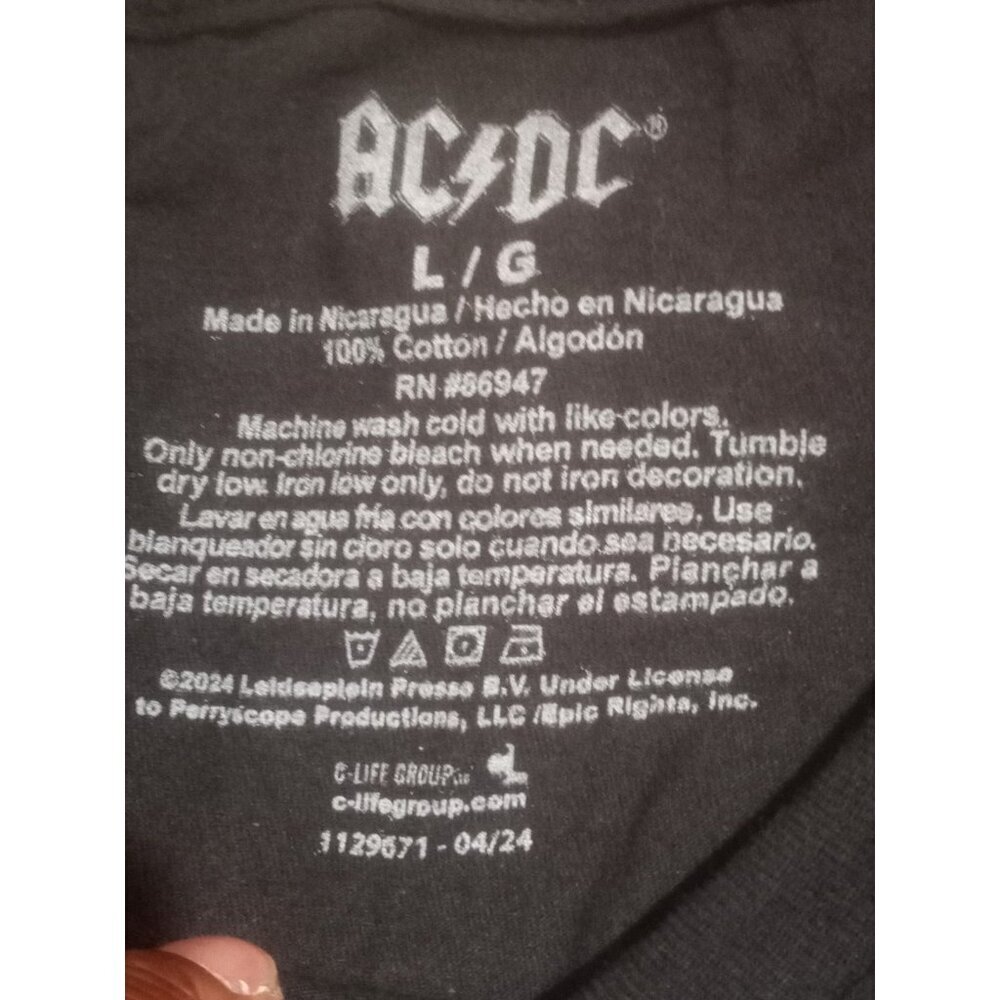 AC/DC Back In Black T-Shirt Large L Black Short Sleeve World Tour 1980-1981 - Picture 7 of 9
